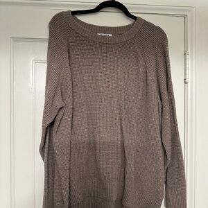 Old Navy Women's Taupe Crew Neck Sweater